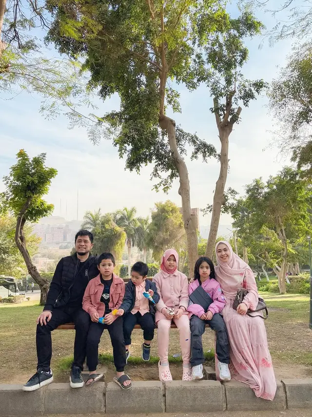 Oki Setiana Dewi di Mesir