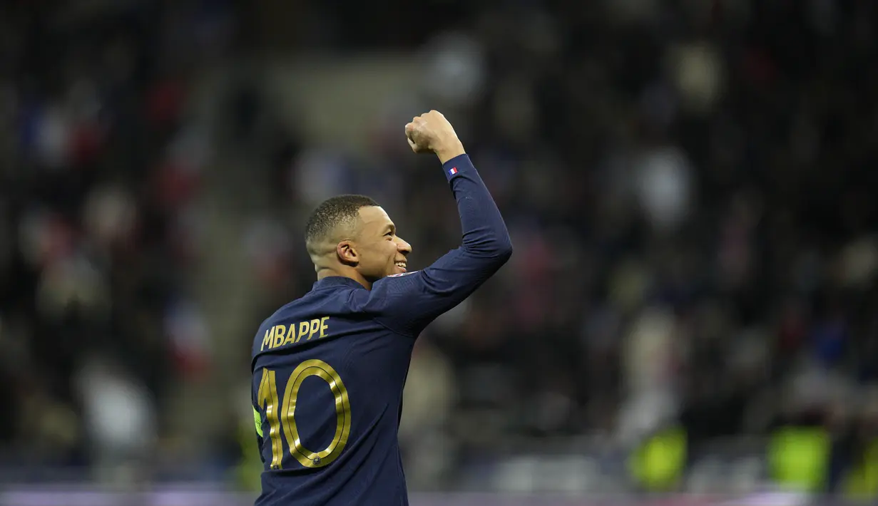 Kylian Mbappe jadi bintang bagi Le Blues, dengan catatan tiga gol dan dua assist. (AP Photo/Daniel Cole)