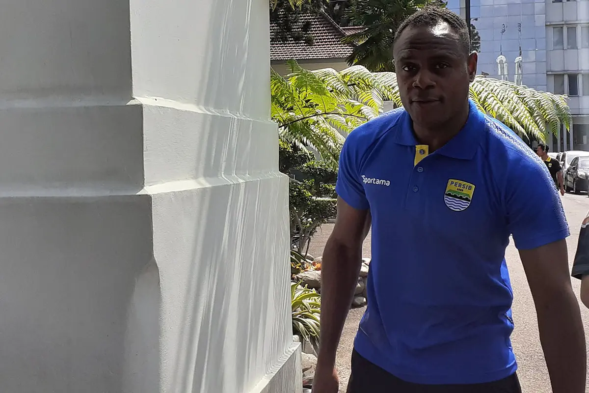 Victor Igbonefo
