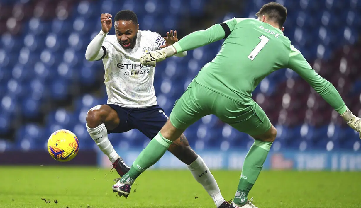 Sementara itu, Burnley tertahan di peringkat 16 dengan poin 22. (Gareth Copley/Pool via AP)