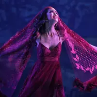 Atiqah Hasiholan -Cinta Tak Pernah Sederhana