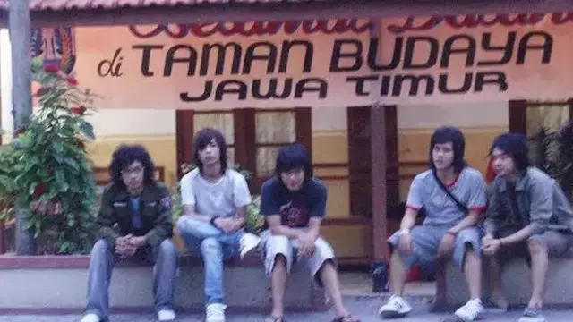 6 Potret Lawas Personel d'Masiv saat Masih Hidup Susah, Gantian Bayar Studio