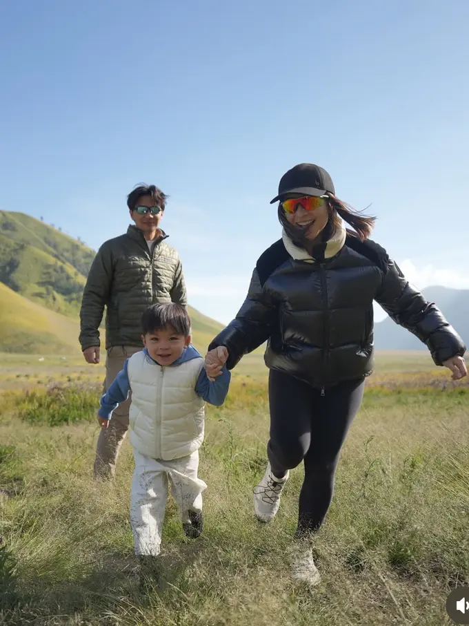 Nikita Willy Liburan di Bromo Vibes-nya Seperti di Luar Negeri. [@nikitawillyofficial94]