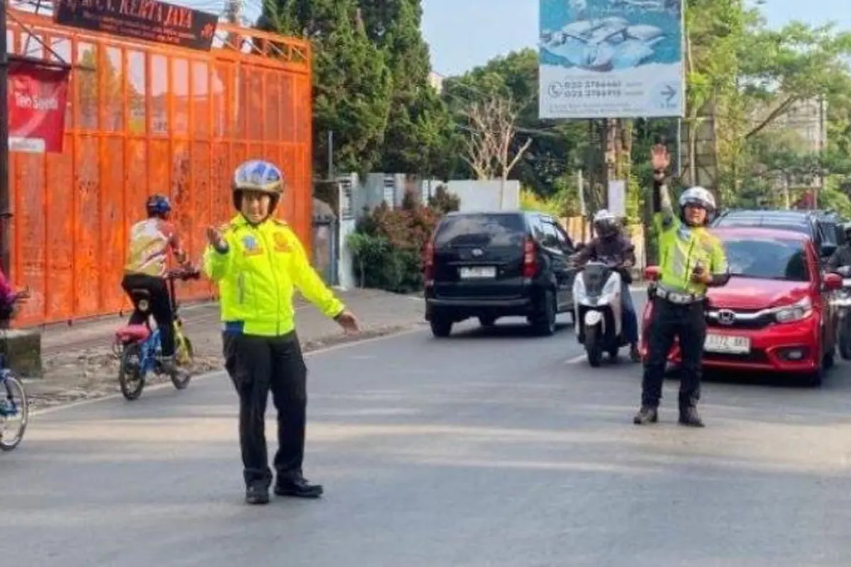 situasi lalu lintas di lembang kabupaten bandung