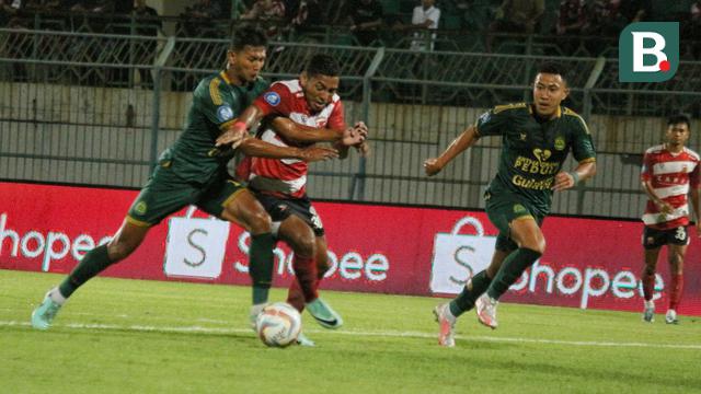 Madura United Vs Persikabo 1973