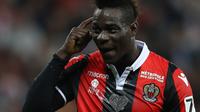 Penyerang Nice, Mario Balotelli. (AFP / VALERY HACHE)