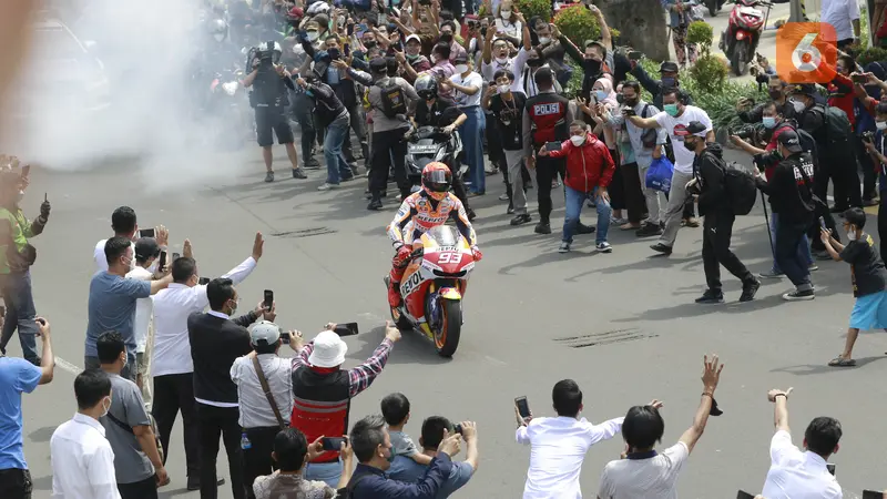 Foto: Tidak ada Yamaha di Barisan Depan, Marc Marquez Pimpin Konvoi Parade MotoGP di Jakarta