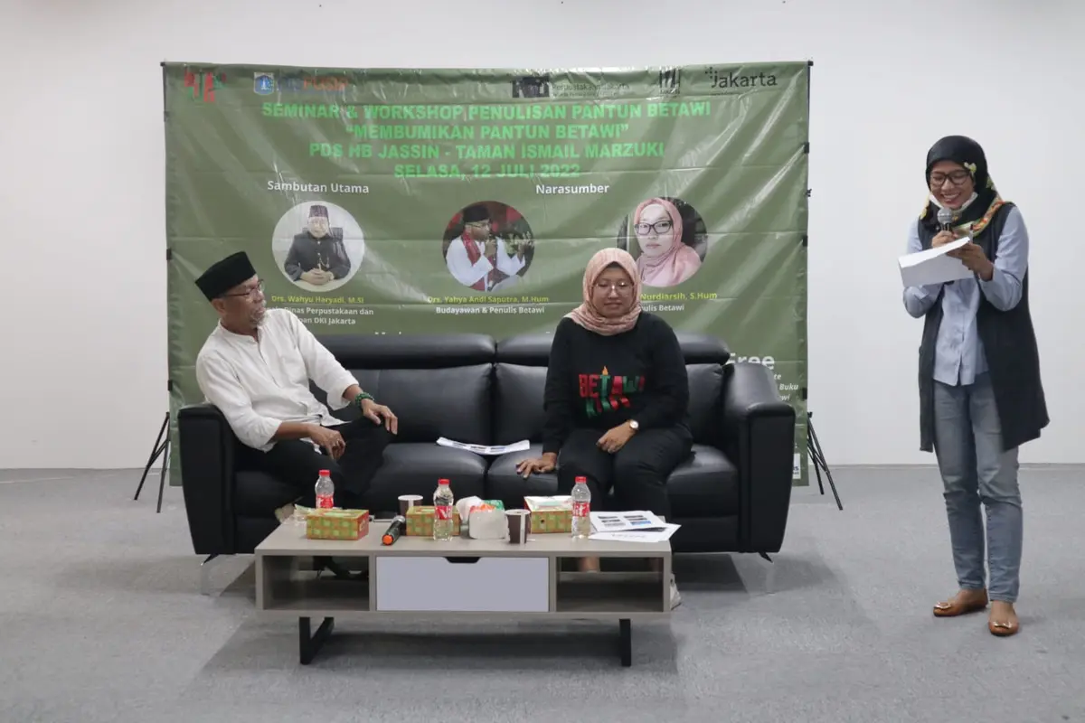 Seminar dan workshop pantun Betawi