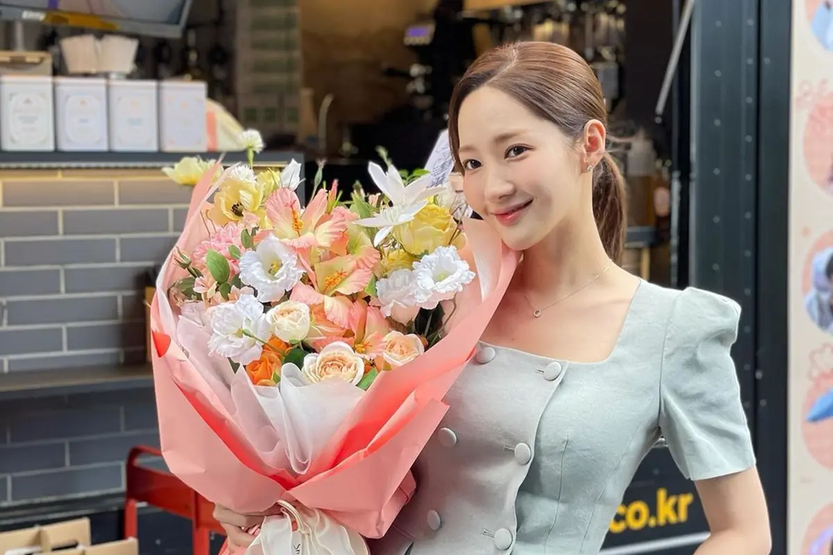 Park Min-young salah satu bintang Korea Selatan.