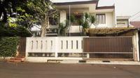 Rumah Dinas Kadiv Propam Polri, Irjen Ferdy Sambo di Kompleks Polri RT 5/RW 1, Duren Tiga Jakarta Selatan, yang menjadi lokasi adu tembak polisi. (Liputan6.com/Ady Anugrahadi)