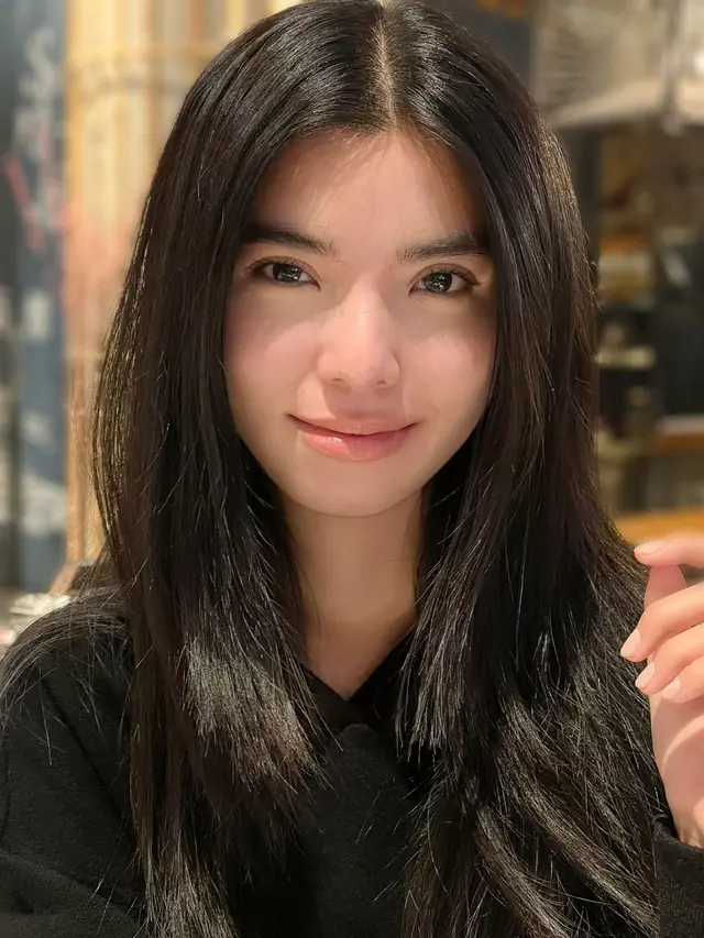 Chilla Kiana kerap menyanyikan lagu-lagu nasional di akun Tiktoknya.
