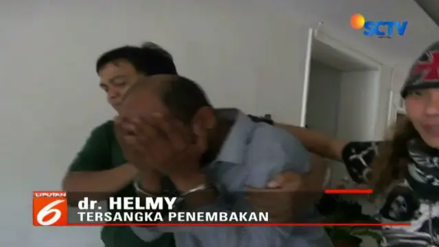 Dokter Helmi dibawa penyidik guna melengkapi pemeriksaan tambahan