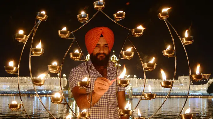 5 Alasan untuk 'Traveling' di Bulan November