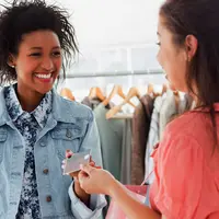 Sebelum mendapatkan kartu kredit pertamamu, ini beberapa hal yang wajib kamu ketahui. 