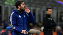 Pelatih kepala Como asal Spanyol, Cesc Fabregas, bereaksi dari area teknis selama pertandingan Seri A Italia antara Inter Milan dan Como di Stadion San Siro di Milan pada 23 Desember 2024. (Piero CRUCIATTI/AFP)