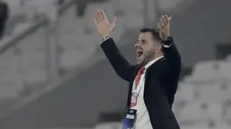 Pelatih Timnas Indonesia, Simon McMenemy, saat melawan Malaysia pada laga kualifikasi Piala Dunia 2022 di SUGBK, Jakarta, Kamis (5/9). Indonesia takluk 2-3 dari Malaysia. (Bola.com/M Iqbal Ichsan)