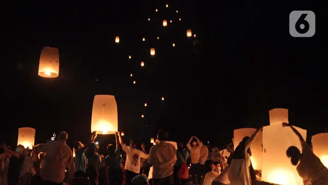 Lebih Hemat, Tertarik Beli Tiket Nonton Lampion Candi Borobudur Saat Libur Waisak 2025?