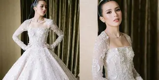 Lihat di sini tampilan princess Beby Tsabina pakai wedding dress bertabur ribuan kristal rancangan Monica Ivena.