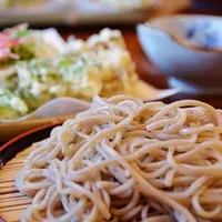 Membicarakan hidangan Jepang dan Korea, kamu lebih suka yang mana? (Via: japan-guide.com)