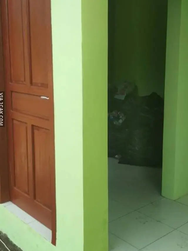 6 Potret Renovasi Rumah Belum Selesai Ini Bikin Gagal Paham
