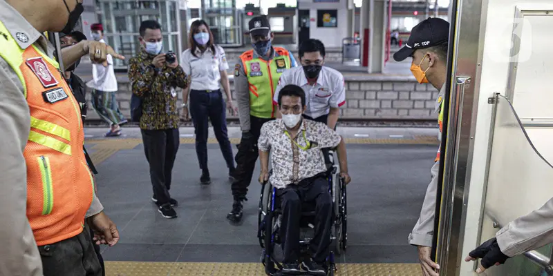 FOTO: Melihat Fasilitas untuk Penyandang Disabilitas di Stasiun Kereta