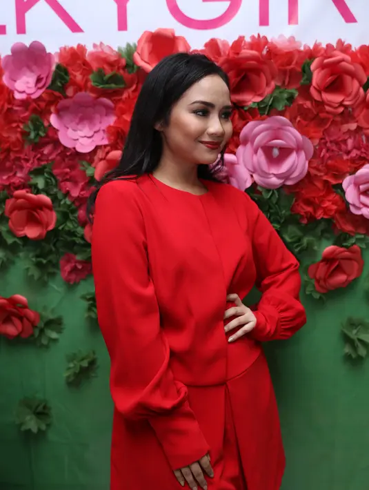 Gita Gutawa mencoba mandiri di albumnya ini, karena itu ia memberi nama ‘The Next Chapter’. Ia ingin menjadi penyanyi yang lebih maju lagi. (Andy Masela/Bintang.com)