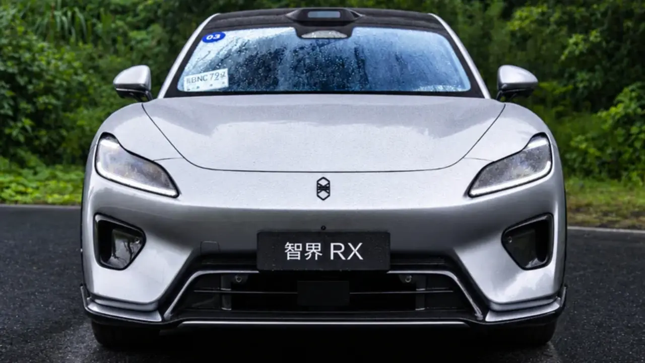 Tampilan Depan SUV Listrik Luxeed RX