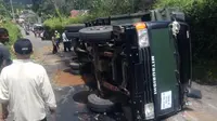Kecelakaan tunggal terjadi di jalur Puncak, Bogor, Jawa Barat, Selasa (2/4/2019) siang dan menyebabkan 17 siwa SMK luka