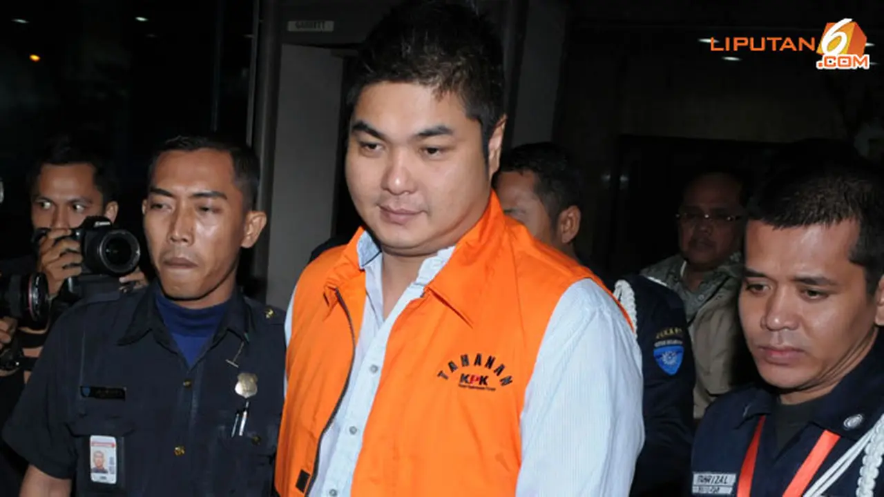 simon-beri-sesuatu-130815b.jpg