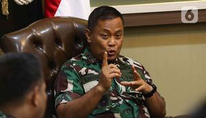 Panglima Kodam (Pangdam) Jaya Mayor Jenderal Untung Budiharto saat silaturahmi dengan SCM/Emtek Group Audiensi di  Markas Kodam Jaya, Jakarta, Senin (5/12/2022). PT Elang Mahkota Teknologi Tbk/ Surya Citra Media (SCM) bersilaturahmi dengan Pangdam Jaya dan staf, untuk memelihara dan kembali membangun kerjasama antara Emtek dan Komando Daerah Militer Jayakarta ( Kodam Jaya). (Liputan6.com/Herman Zakharia)