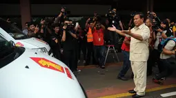 [FOTO] Prabowo Lepas 20 Kendaraan Relawan Kesehatan 