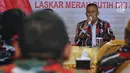 Ketua Markas Daerah LMP DKI Jakarta Agus Sali memberikan pernyataan sikap, di Jakarta, Senin (28/1). Pernyataan sikap tersebut berisi mensukseskan pemilu 2019 yang aman, damai sejuk dan berintegritas juga melawan berita hoax. (Liputan6.com/Johan Tallo)