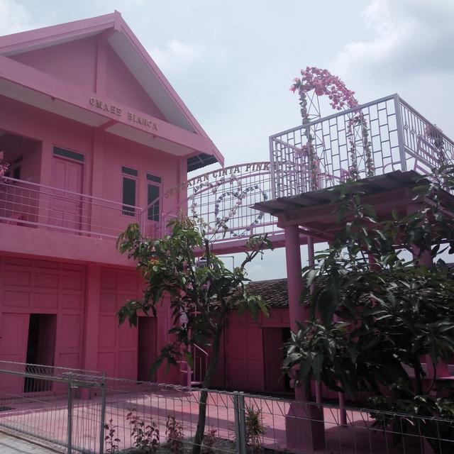 Pagi Merah Jambu Di Rumah Barbie Sleman Regional Liputan6 Com