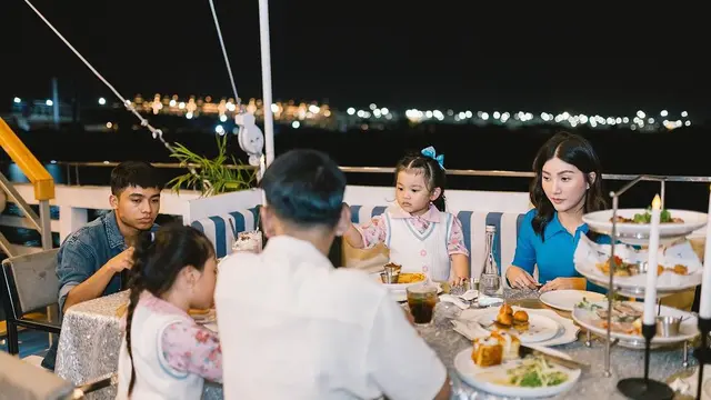 Ruben Onsu dan Sarwendah rayakan anniversary ke-10 (Instagram/ruben_onsu)