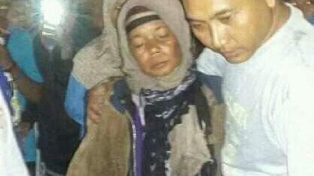 Gambar Orang Gila Ketawa