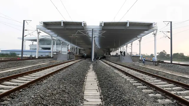 stasiun karawang dan stasiun tegalluar