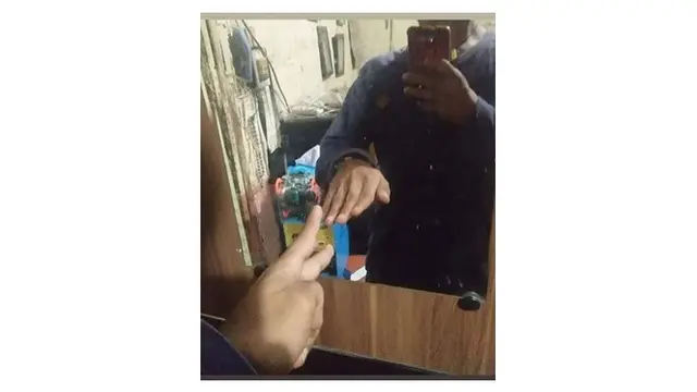 Aksi Cowok Saat di Rumah Sendirian Ini Bikin Geleng Geleng Kepala