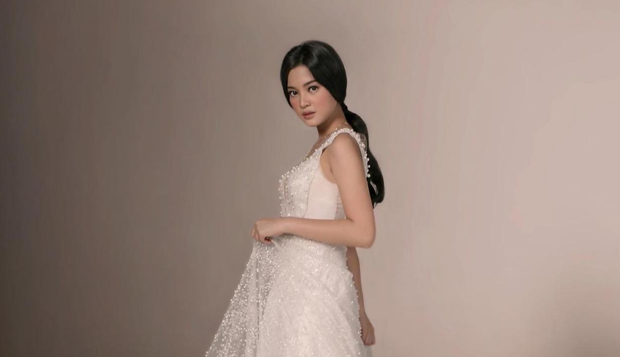 FOTO: Gaya Yoriko Angeline dalam Busana Serba Putih Ini Makin Menawan