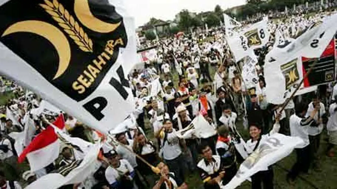 Berkat Blusukan, PKS Yakin Masuk 3 Besar di Pemilu 2014