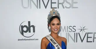 Kontes kecantikan tingkat dunia, Miss Universe kembali digelar tahun ini. Miss Universe 2015 telah menemukan pemenangnya yaitu Pia Alonzo Wurtzbach yang merupakan Miss Philippines. (AFP/Bintang.com)