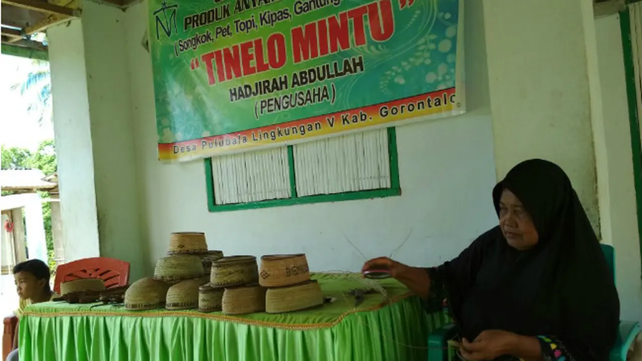 Kebijakan Gubernur Gorontalo, Permintaan Kopiah Keranjang Melonjak Drastis