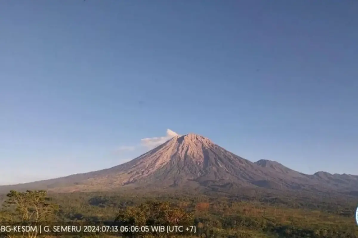 Aktivitas Gunung Semeru Didominasi Gempa Letusan hingga 30 kali