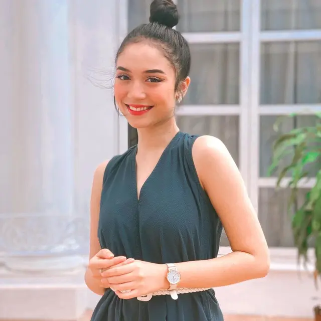 Belum Genap 20 Tahun, 6 Artis Indonesia Ini Totalitas Berperan Sebagai Istri