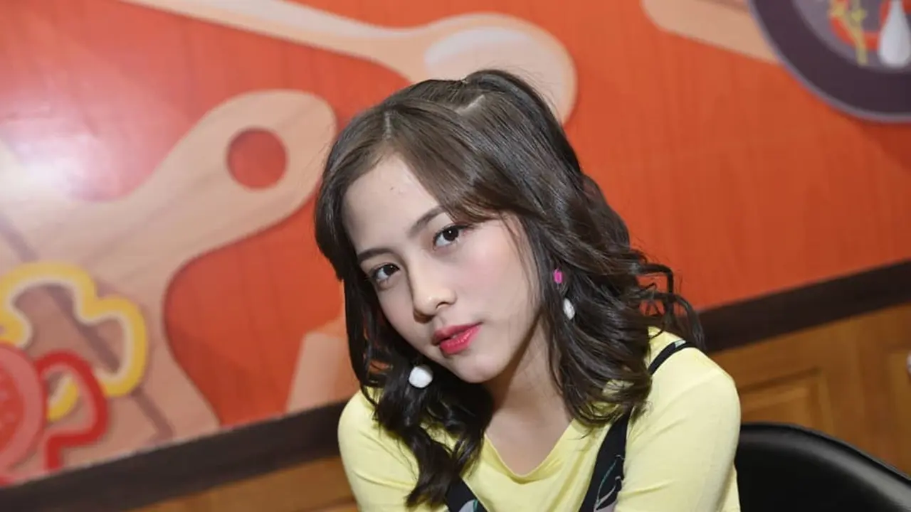FOTO: Imutnya Zara JKT 48, Pemeran Utama Film Dua Garis Biru