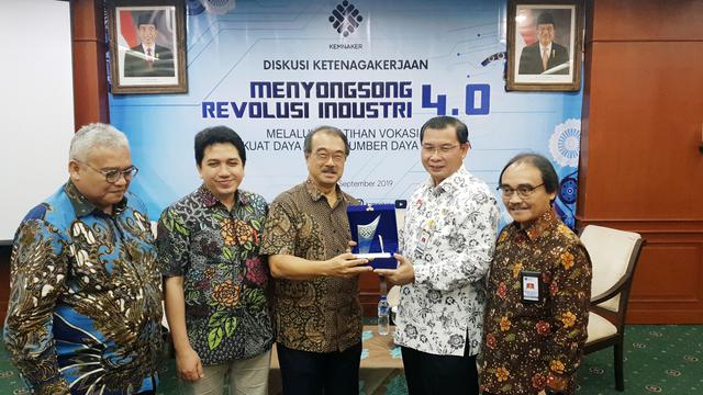 Kolaborasi Pelatihan Vokasi Kunci Daya Saing SDM di Era Revolusi Industri 4.0