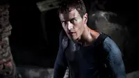 Theo James yang akan memainkan kembali sosok Vampire bernama David di film kelima Underworld yang bertindak sebagai reboot.