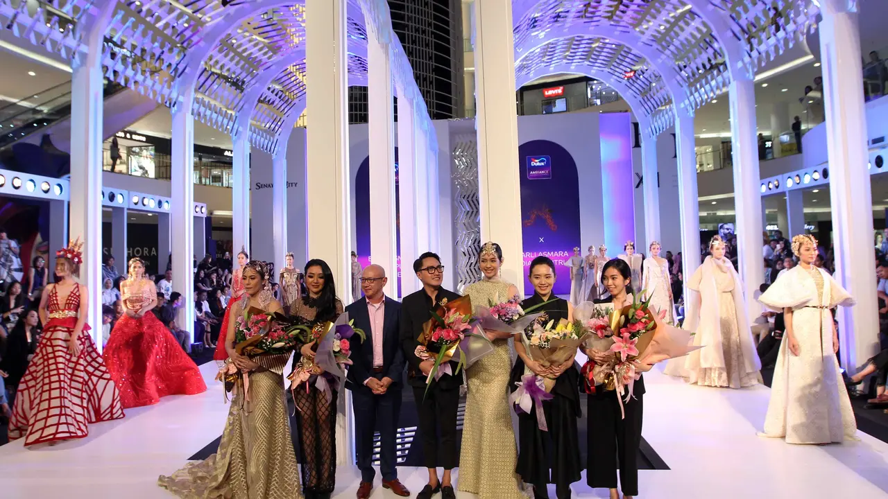 Kebebasan Berekspresi Inspirasi Koleksi Barli Asmara di Fashion Nation
