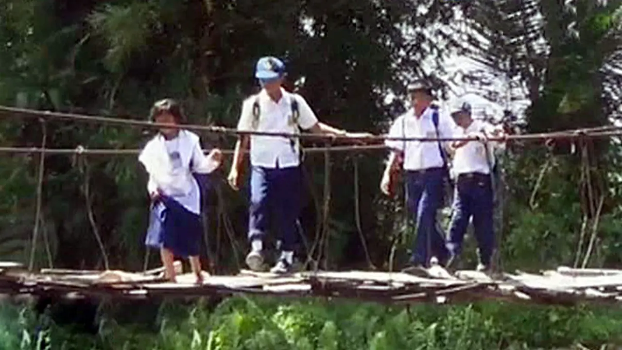 (Lip6siang) Jembatan Gantung
