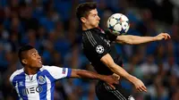 Juventus Kejar Pemain Porto untuk Gantikan Evra