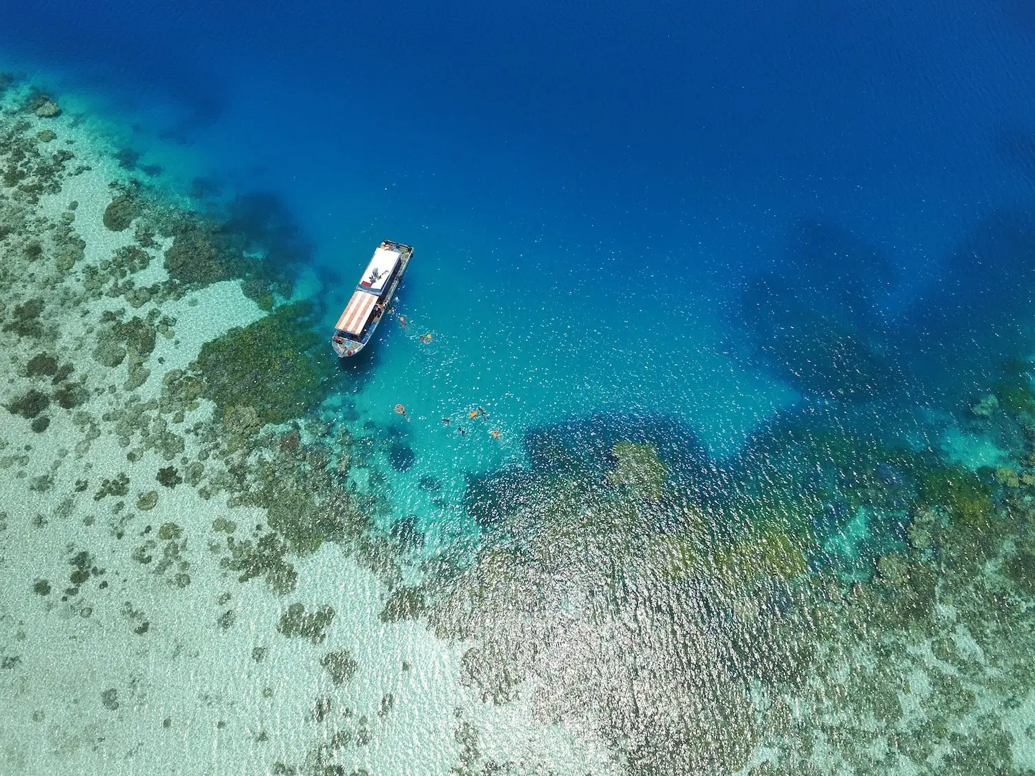 Pulau Bawah, Anambas, Riau. (Sumber Foto: i1os.com)